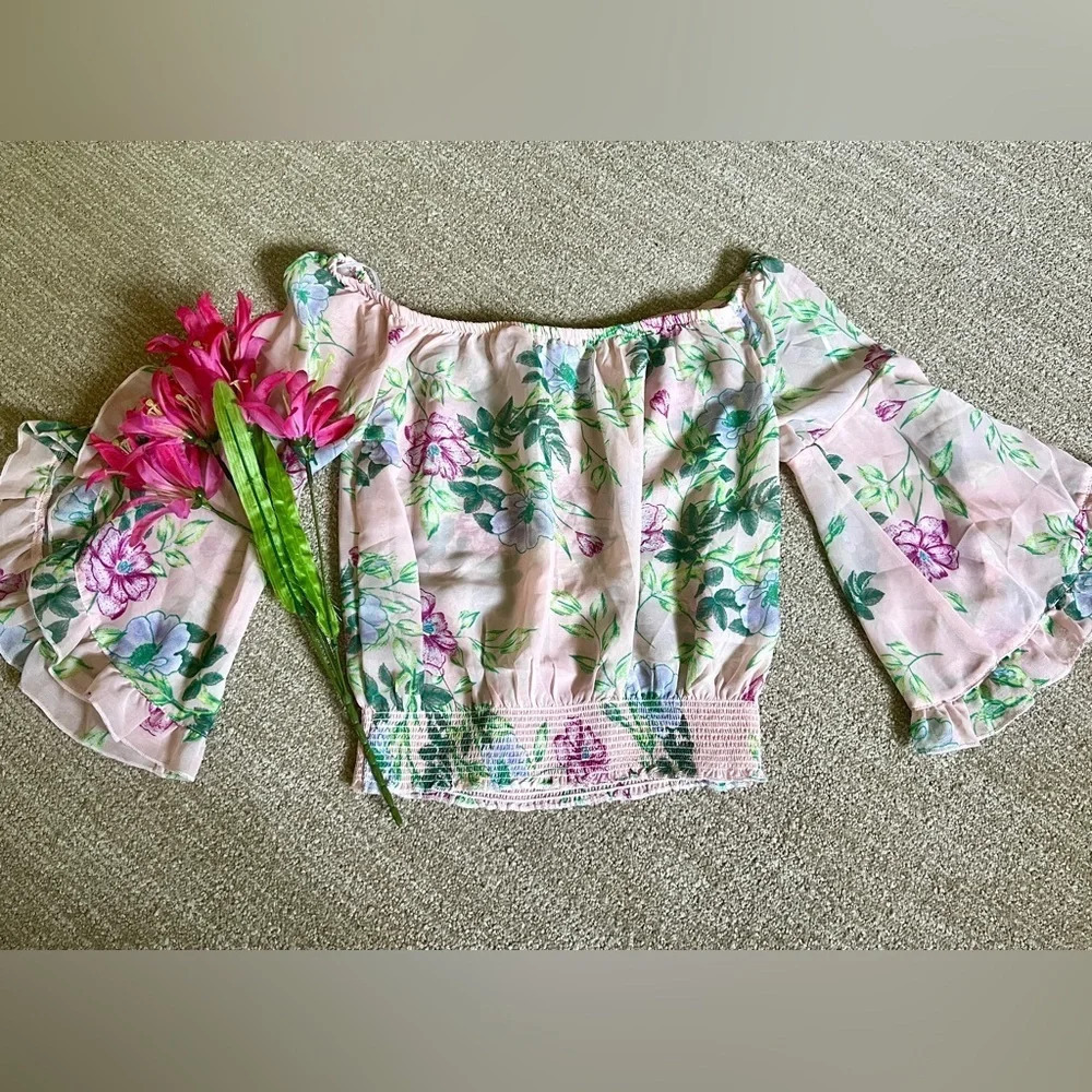 Love Tree Pastel Floral Off Shoulder Cropped Blouse - Small